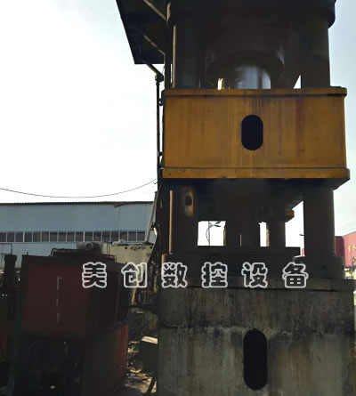 ���b�����ؑc���|YJ32-1600����Һ���C